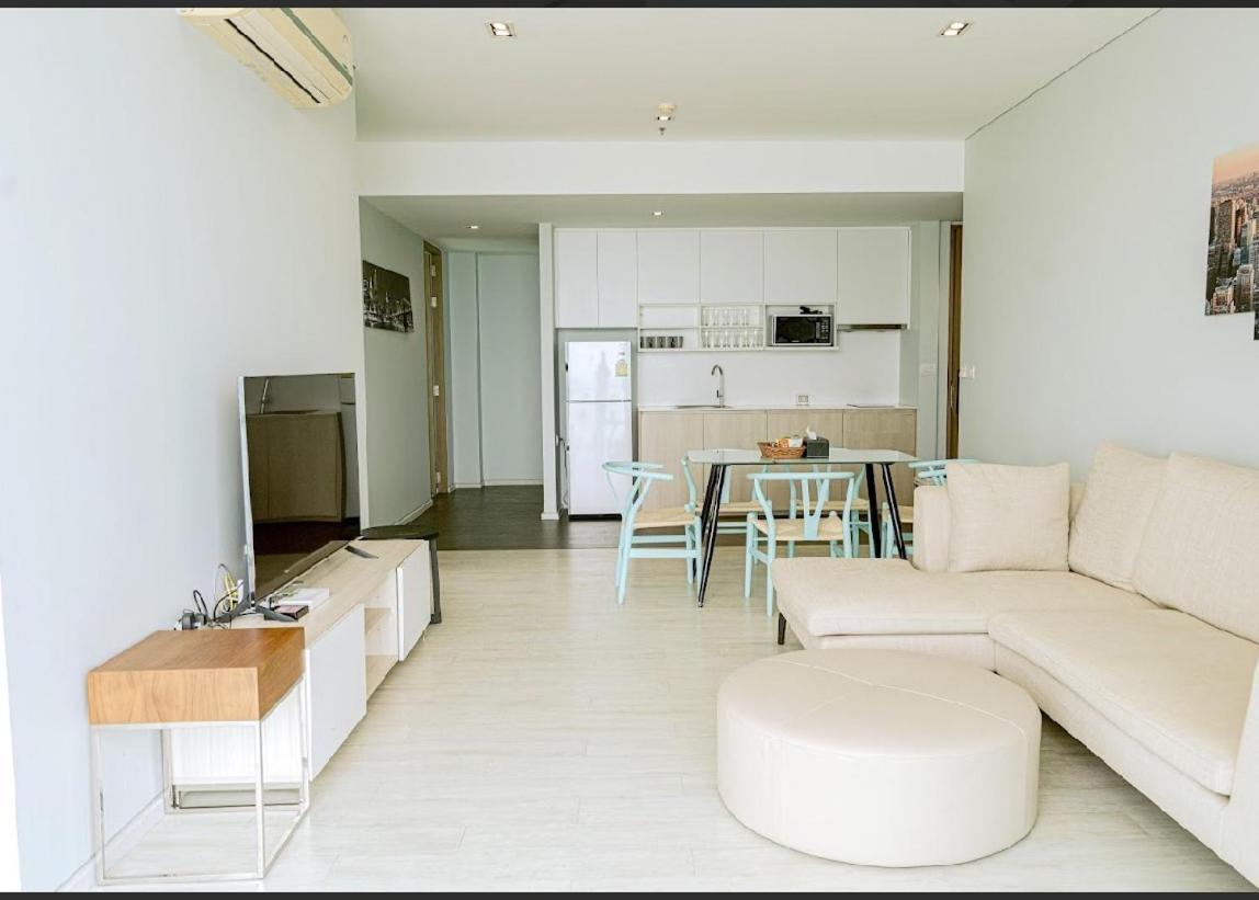 Veranda Residences Pattaya By Phung Jomtien Beach Extérieur photo