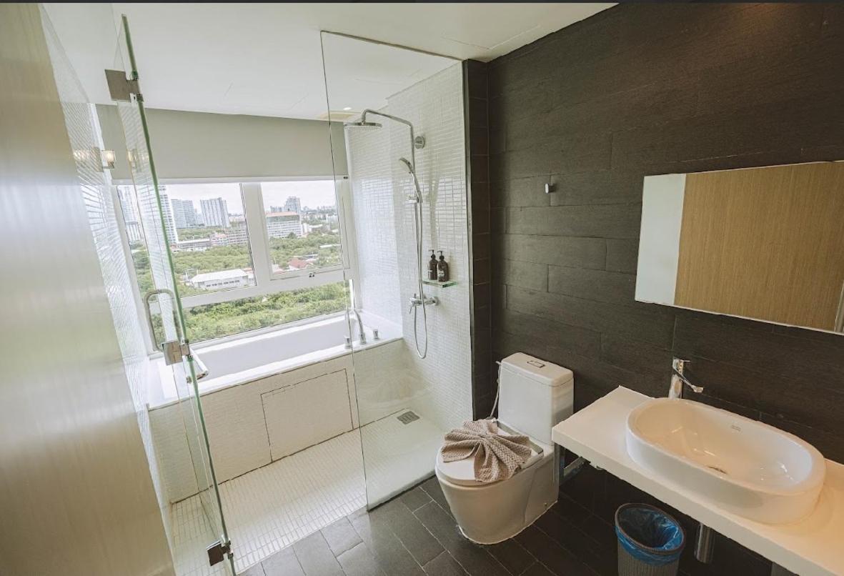 Veranda Residences Pattaya By Phung Jomtien Beach Extérieur photo